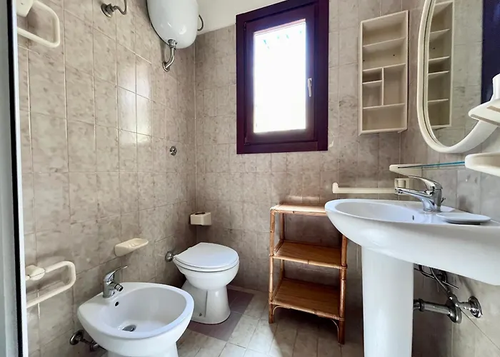 Marino P By La Via Del Mare Viaggi E Vacanze ヴィッラシミーウス